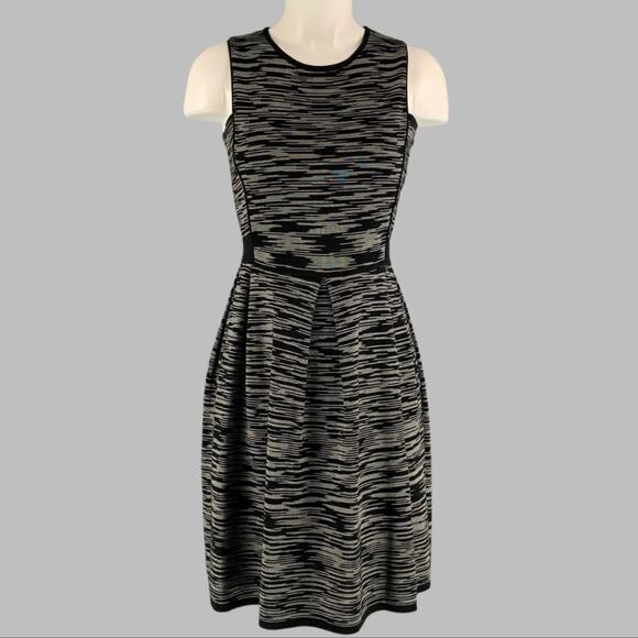 M MISSONI Size 4 Black White Knit A-Line Dress - Picture 1 of 5